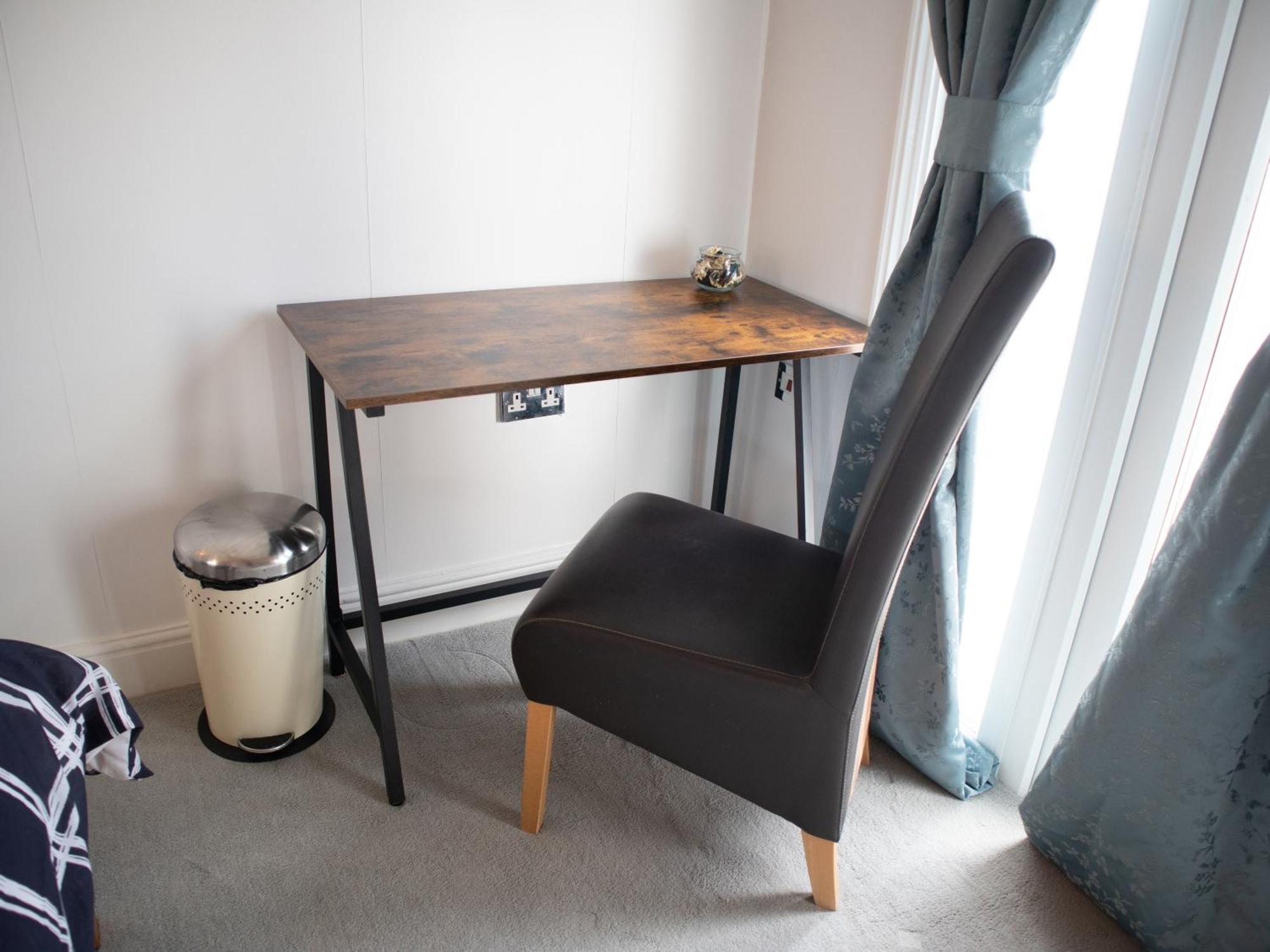 Bright Private Terrace - Free Private Parking - Tv - Wifi - Netflix Apartment Croydon Exterior photo